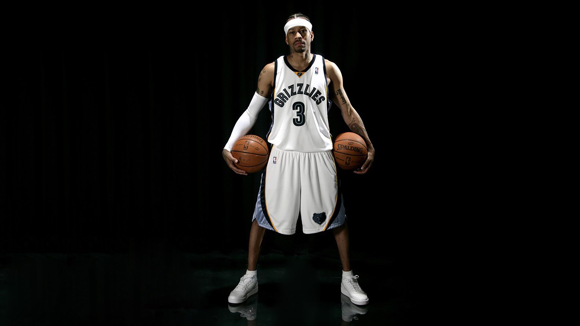 社区话题：观众投票揭晓本月最佳操作与精彩回放，观众投票小程序